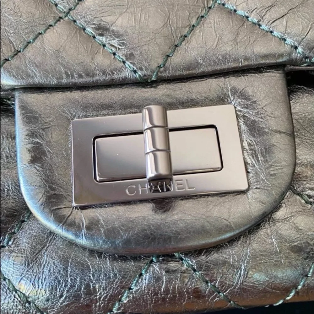 Chanel - Picture 5 of 10